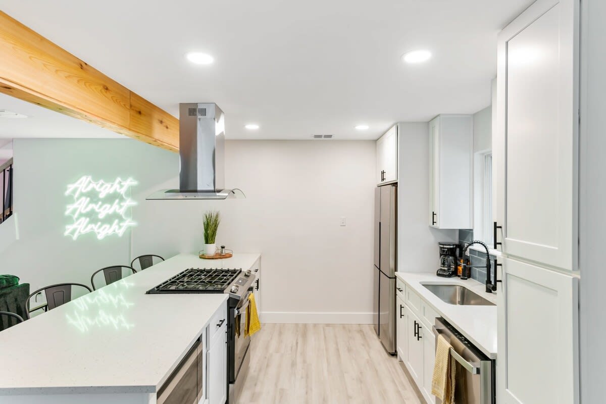 Remodeled 5BR Lux Home w/ Pool & Game Table- Pets!