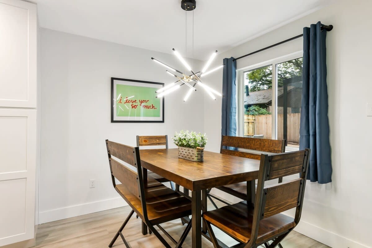Remodeled 5BR Lux Home w/ Pool & Game Table- Pets!