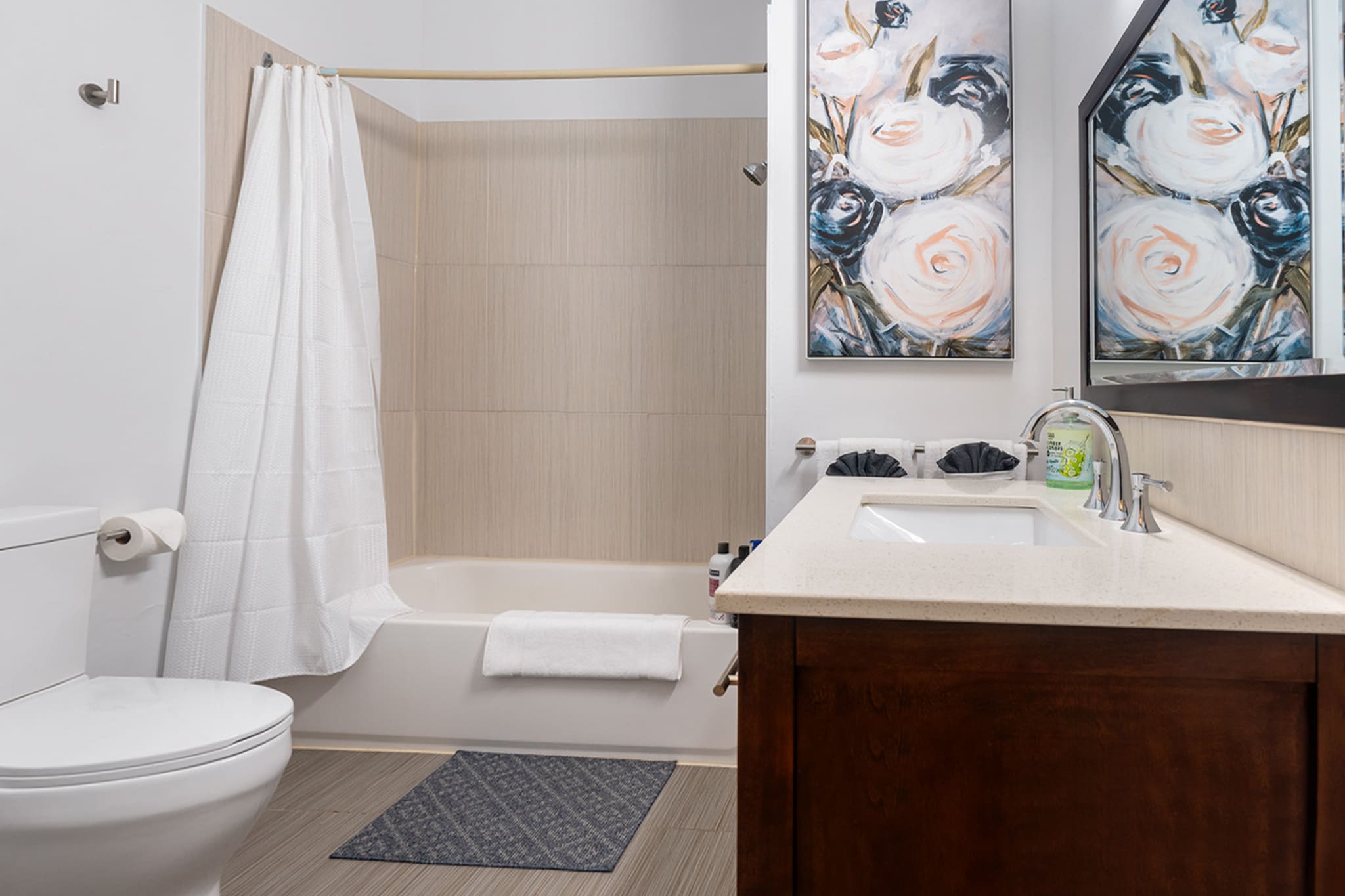 Bedroom in Corso Italia Neighborhood 3