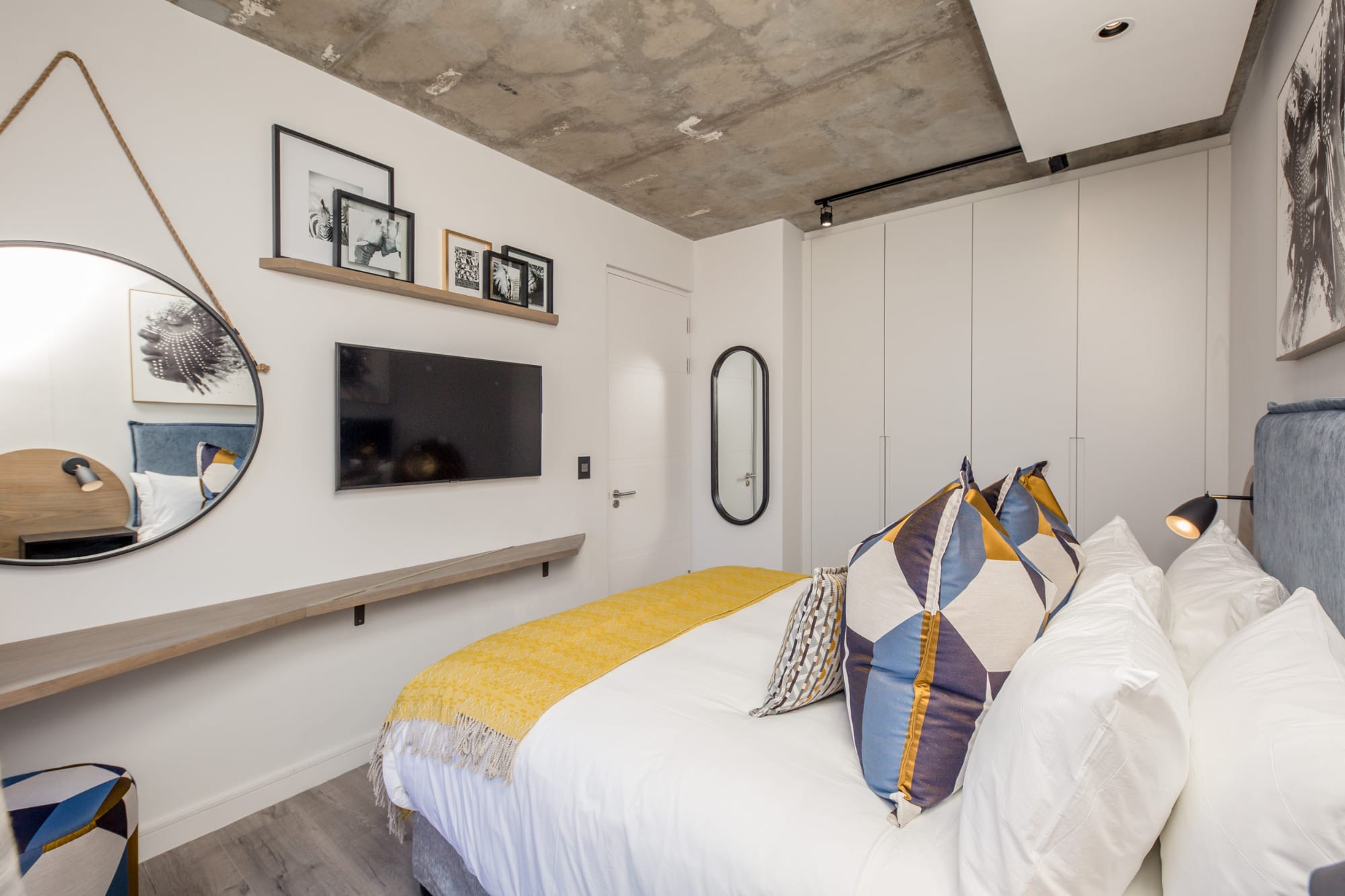 Beautifully Decorated Apartment in Cape Town Urban Signature 9