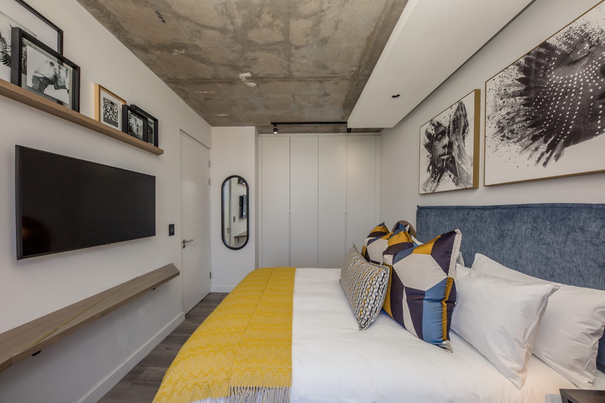 Beautifully Decorated Apartment in Cape Town Urban Signature 8