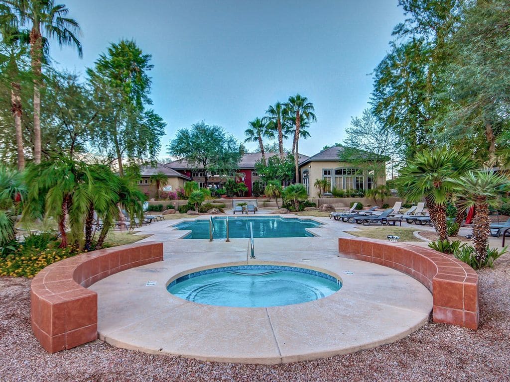 Gated Condo, Heated Pool, Putt Green, Near Papago — Phoenix, AZ — vacation rental