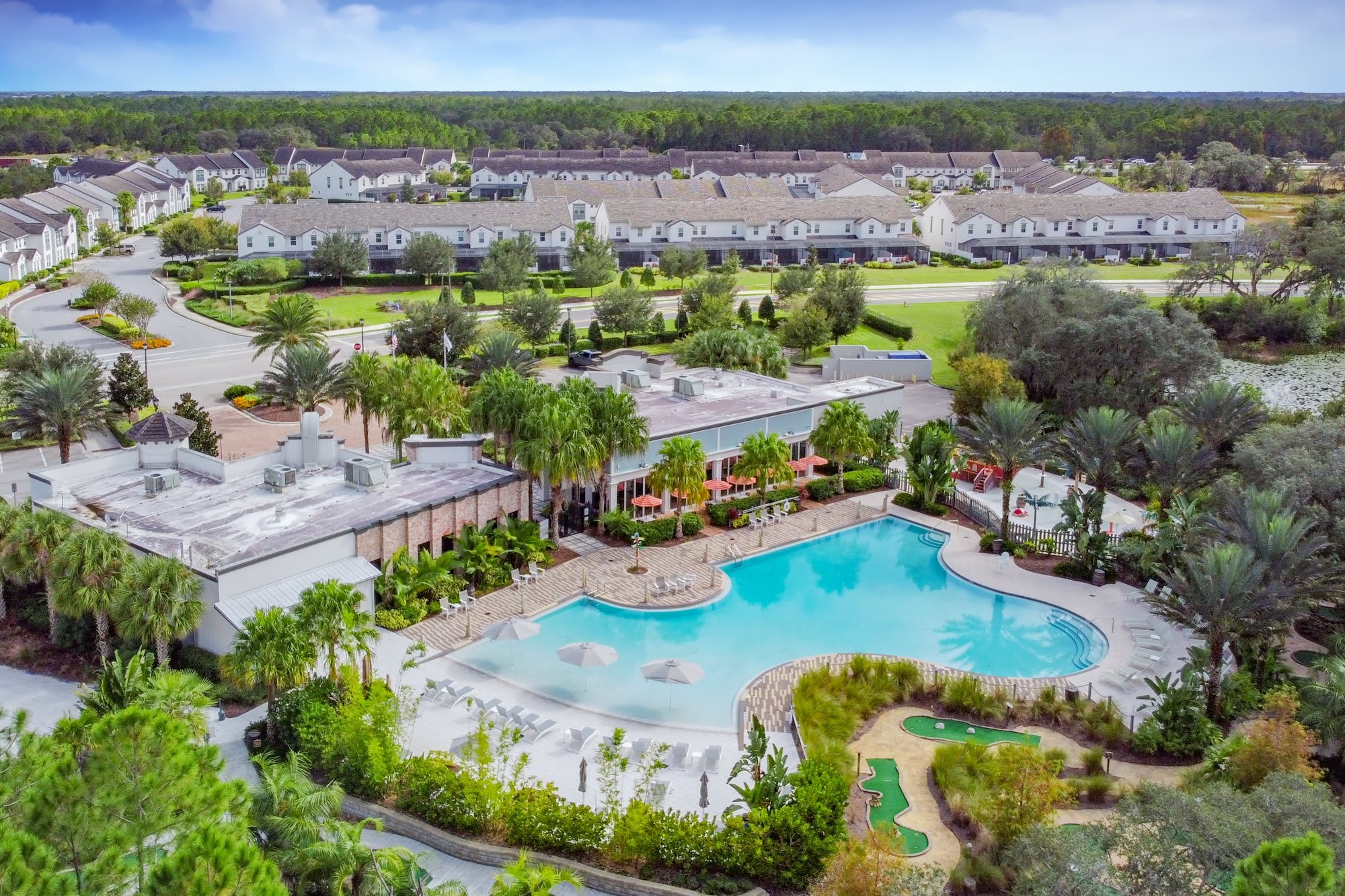 Modern 3BR retreat w/ patio & waterpark access