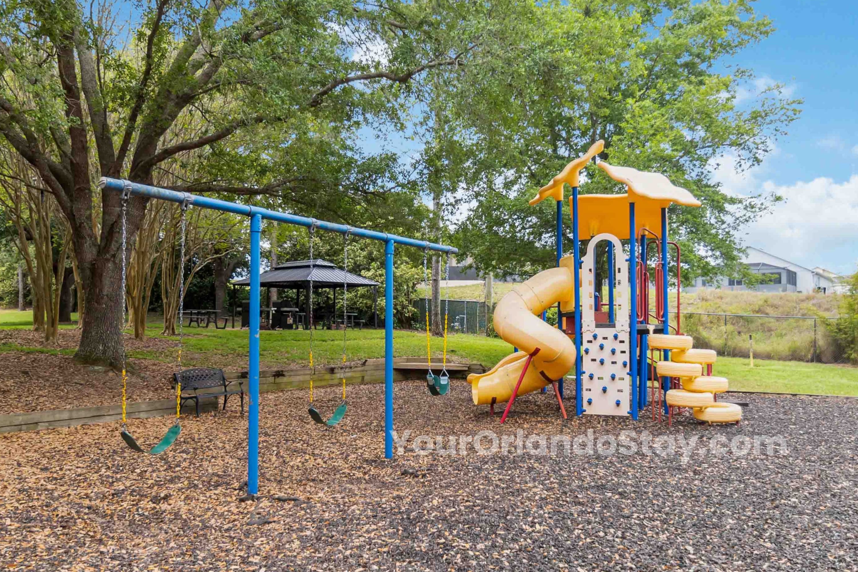 3BR condo with many upgrades and Minion room - Photo 37