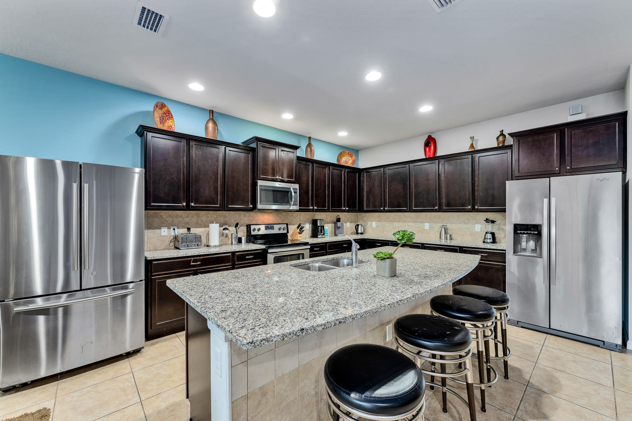 Villa w/ Heated pool & FREE Waterpark near Disney