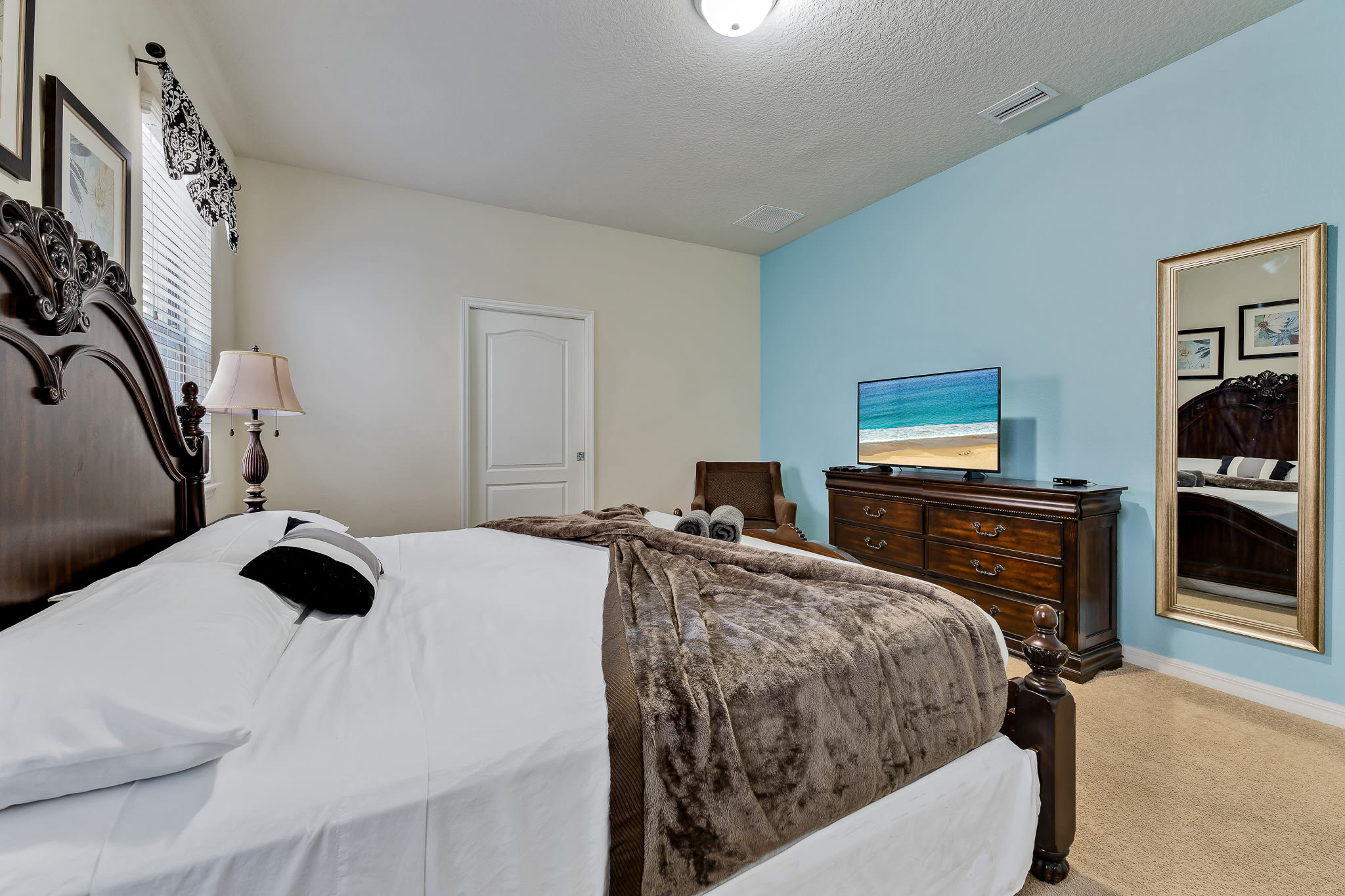 Villa w/ Heated pool & FREE Waterpark near Disney