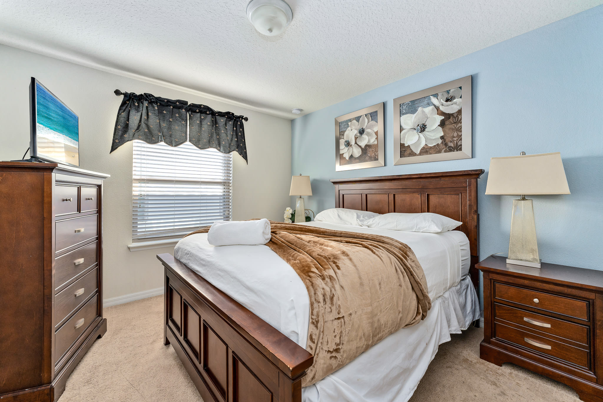 Villa w/ Heated pool & FREE Waterpark near Disney