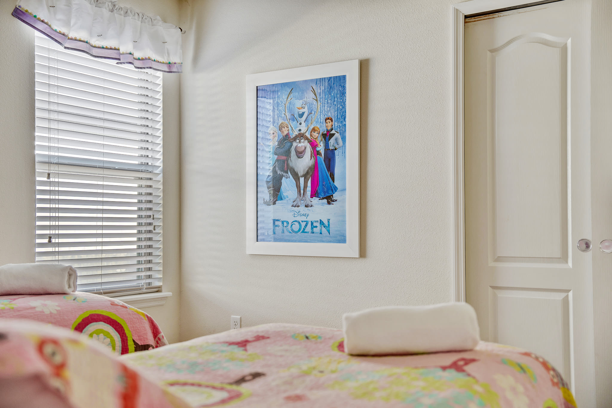 Villa w/ Heated pool & FREE Waterpark near Disney