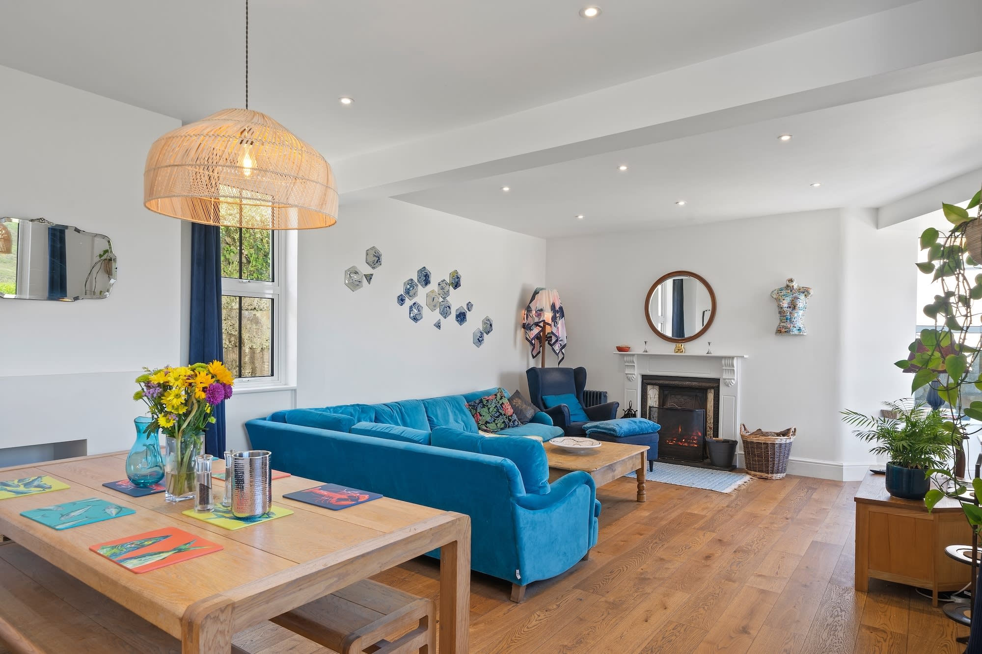 Beautiful Home with Sea Views & Parking — Porthtowan, England — vacation rental