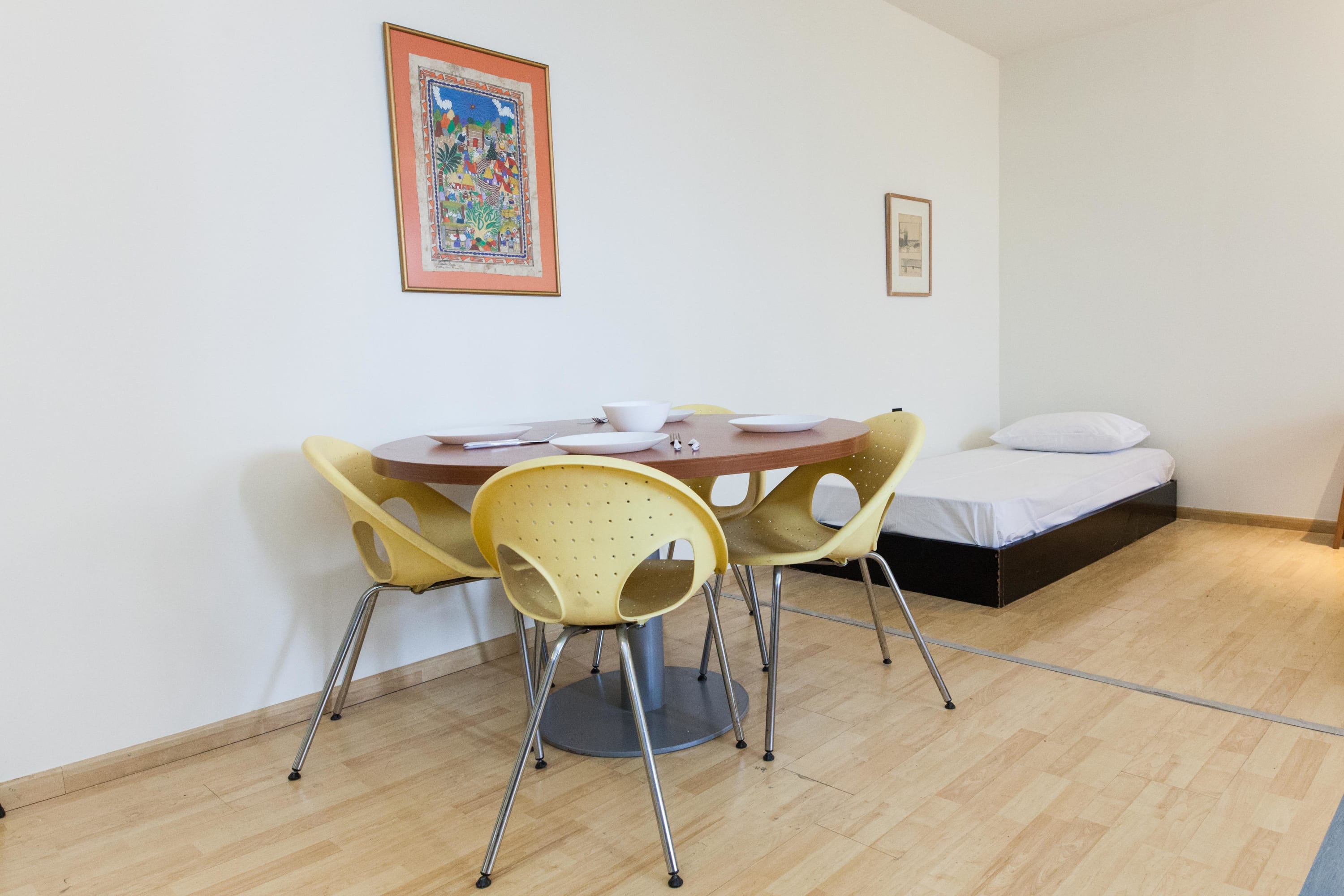 Minimalist Modern Nea Kifisia Studio Getaway in Athens — photo 5