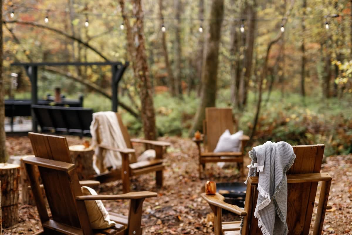 Dog-Friendly Creekside Fall Retreat | Free Night!  — Ellijay, GA — vacation rental