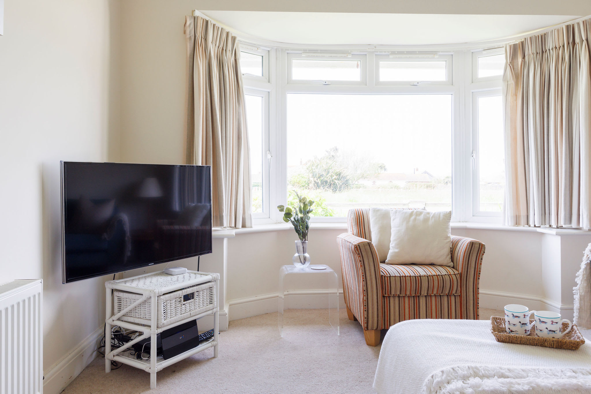 Smart TV and seating for 7 in the 2nd sitting room