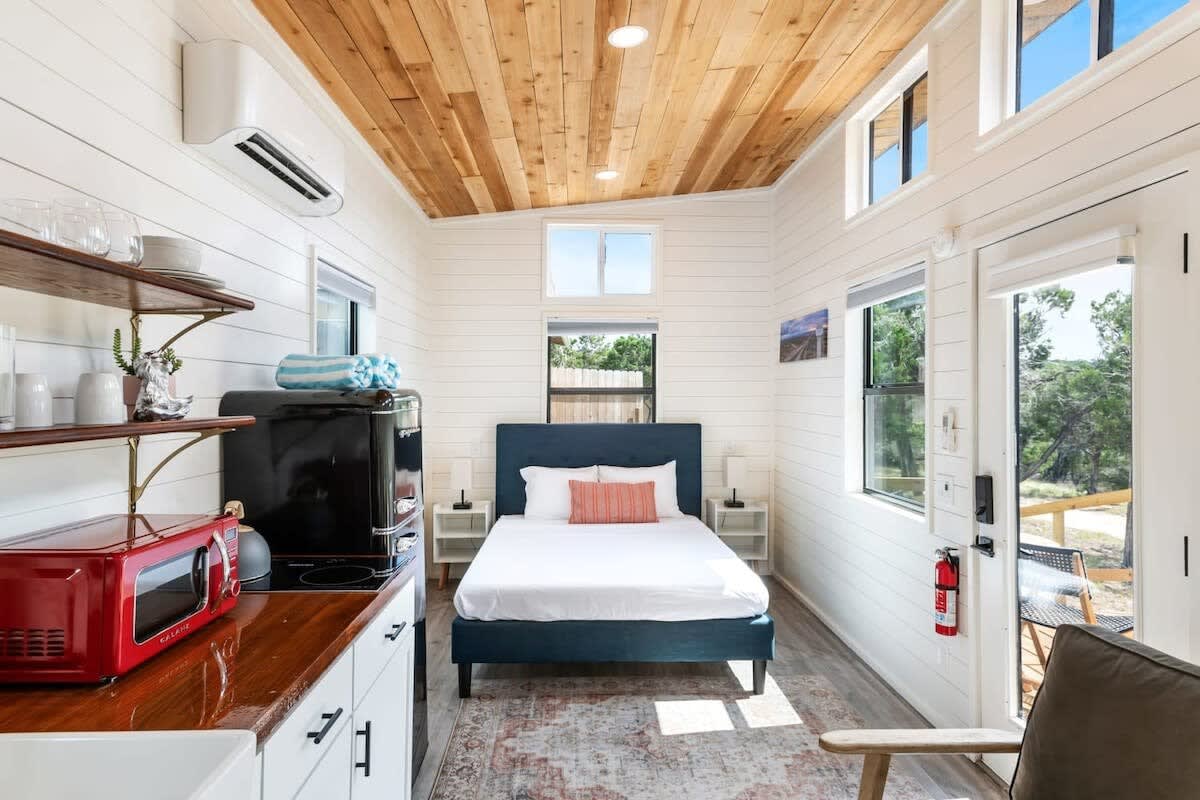 Infinity Ranch: Luxe Tiny Homes w/ Resort Pool