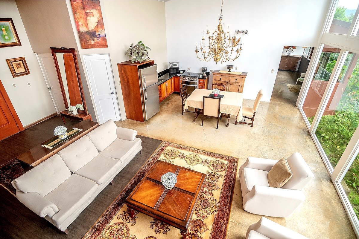 Poas Master Suite — 3