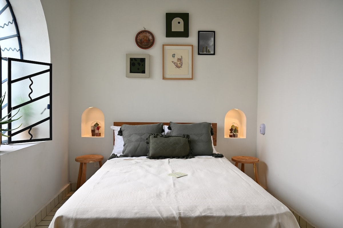 (5) Casa Kali by Barrio México — Guadalajara, Jalisco — vacation rental