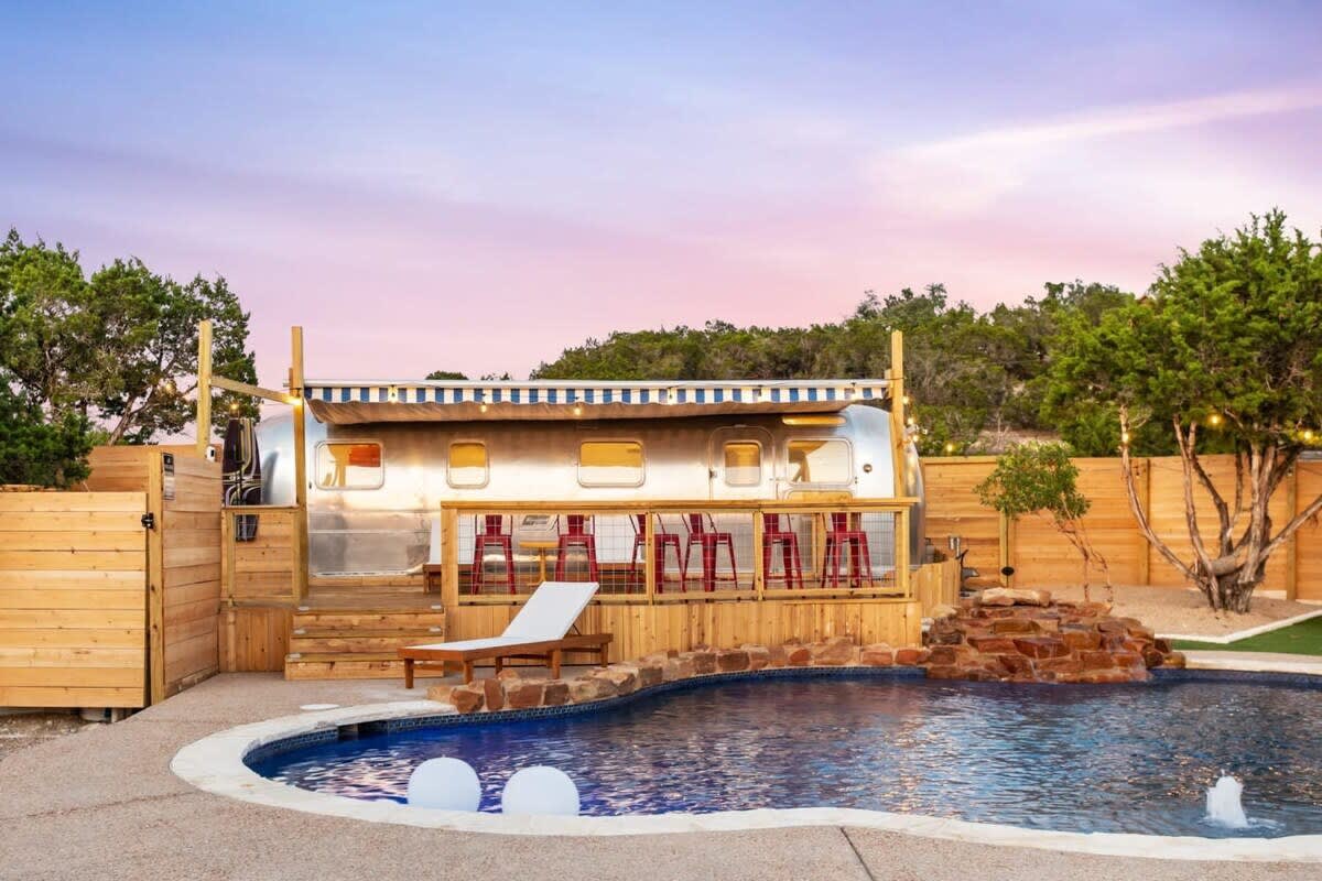 Tiny Home, Pool, Dripping Springs