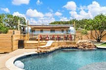 Tiny Home, Pool, Dripping Springs