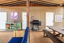 Tiny Home, Pool, Dripping Springs