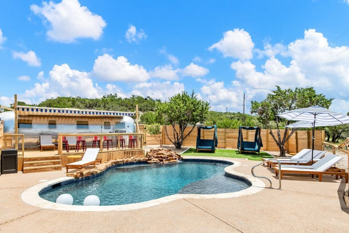 Tiny Home, Pool, Dripping Springs