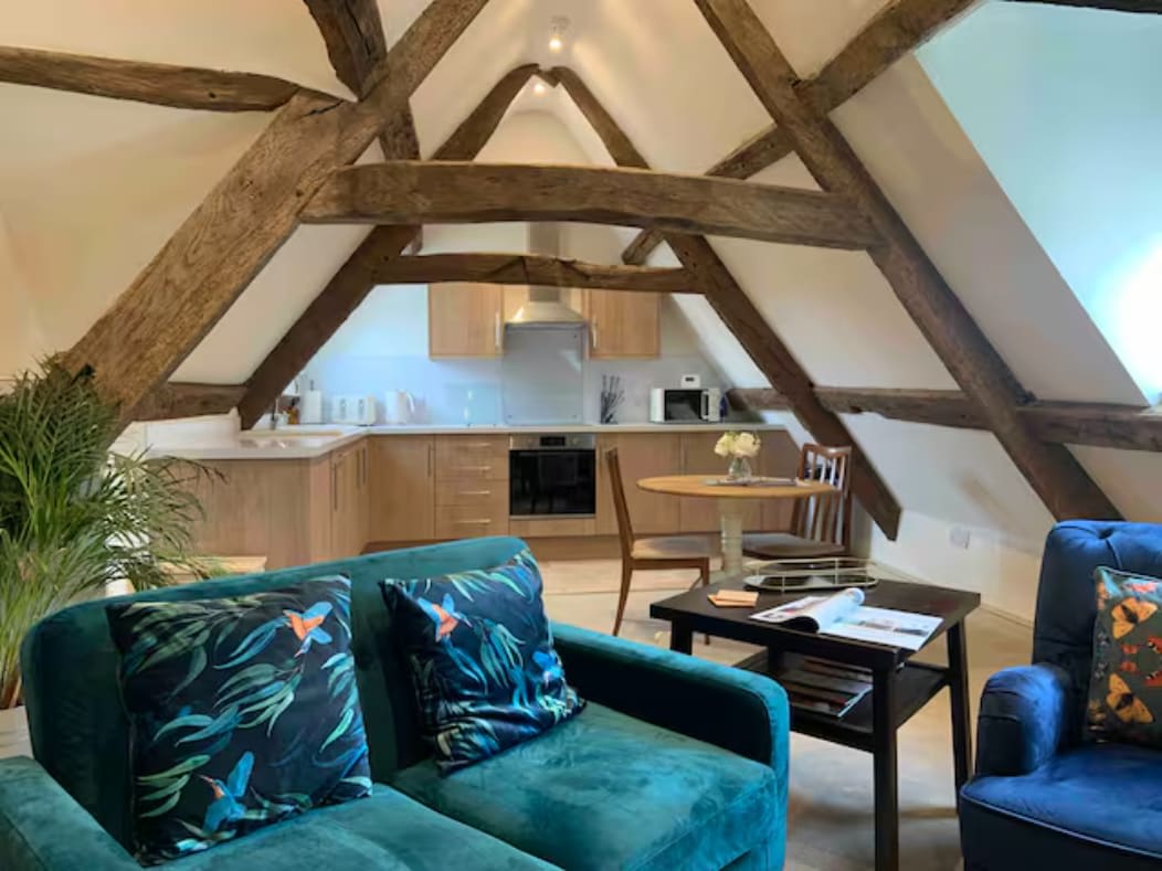 Stunning characterful newly refurbished flat — Tetbury, England — vacation rental