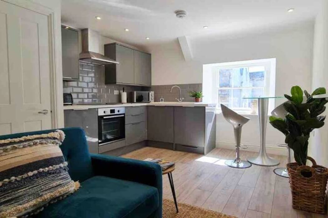 Relaxing 1 bed apartment on Tetbury High St — Tetbury, England — vacation rental