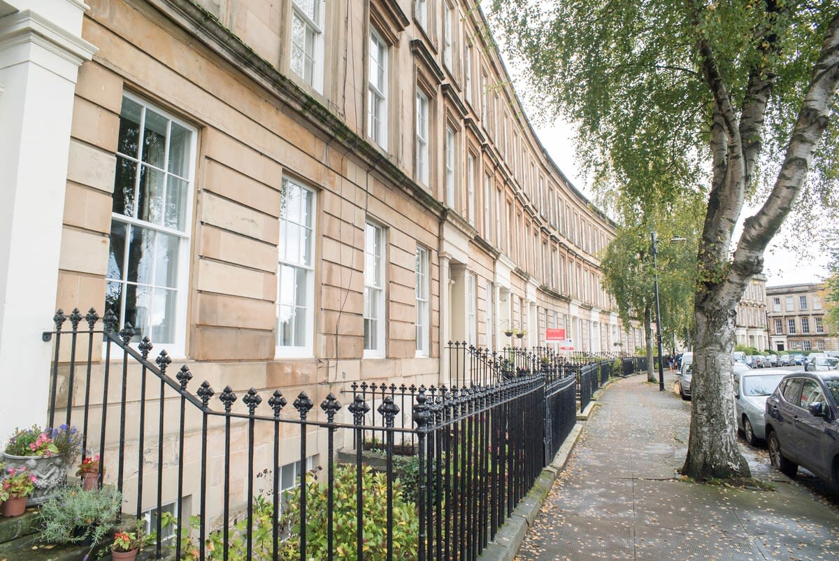 View Spacious Victorian Flat in Heart of Finnieston in 43 Saint Vincent Crescent G3 8NG Spacious Victorian Flat in Heart of Finnieston in 43 Saint Vincent Crescent G3 8NG - Property image 16 - VivreStays