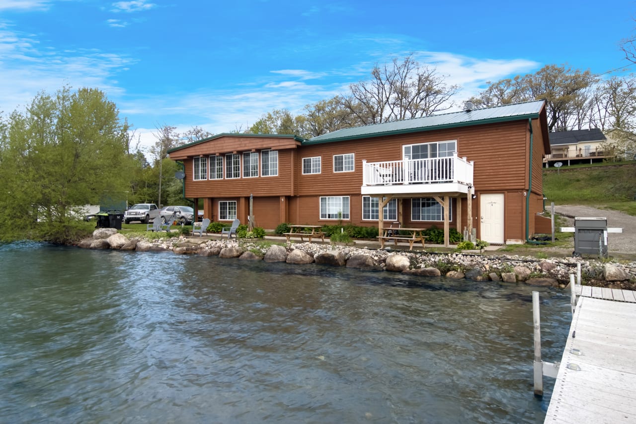 Multi-unit with lake access and stunning views - Foto 1