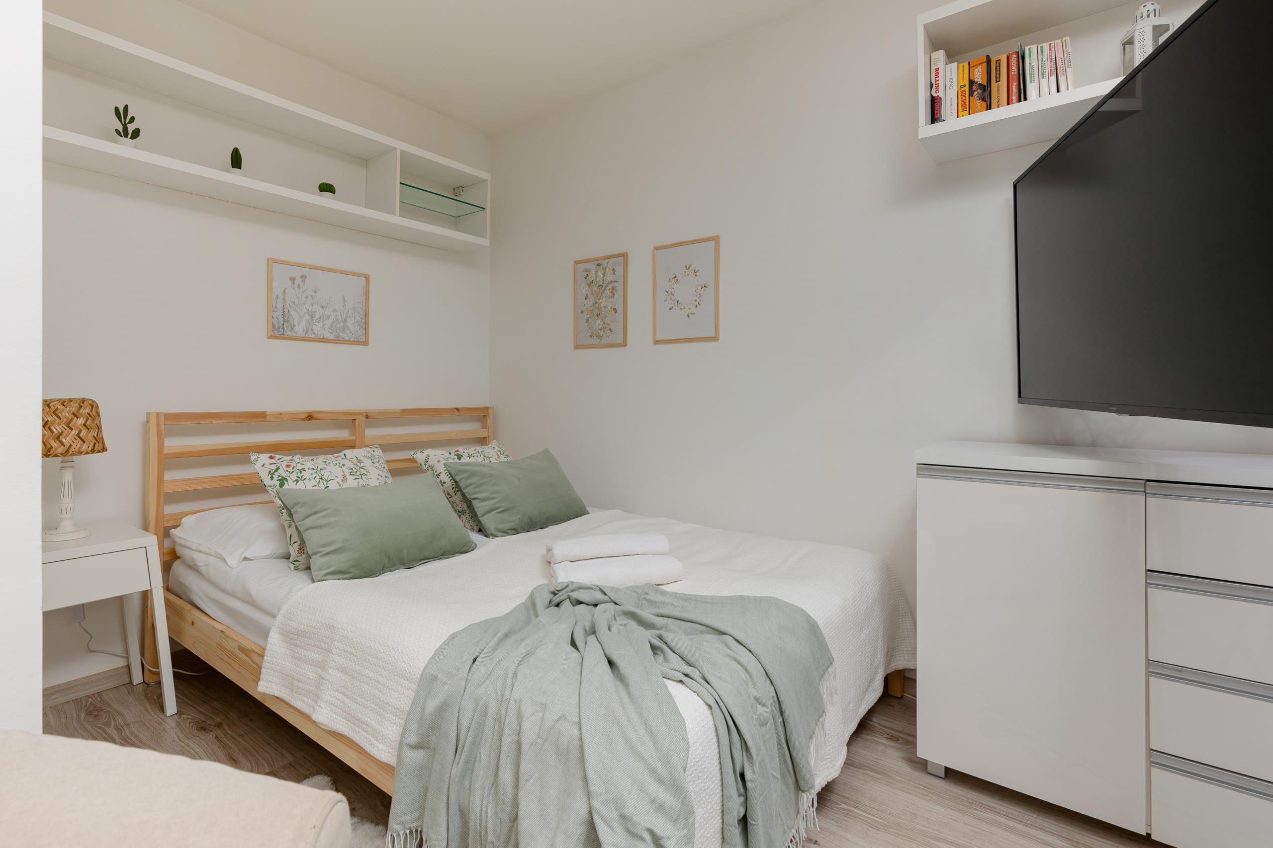 Zajączka 17 | Bright Studio | Balcony | Warsaw — Warszawa, Województwo mazowieckie — vacation rental