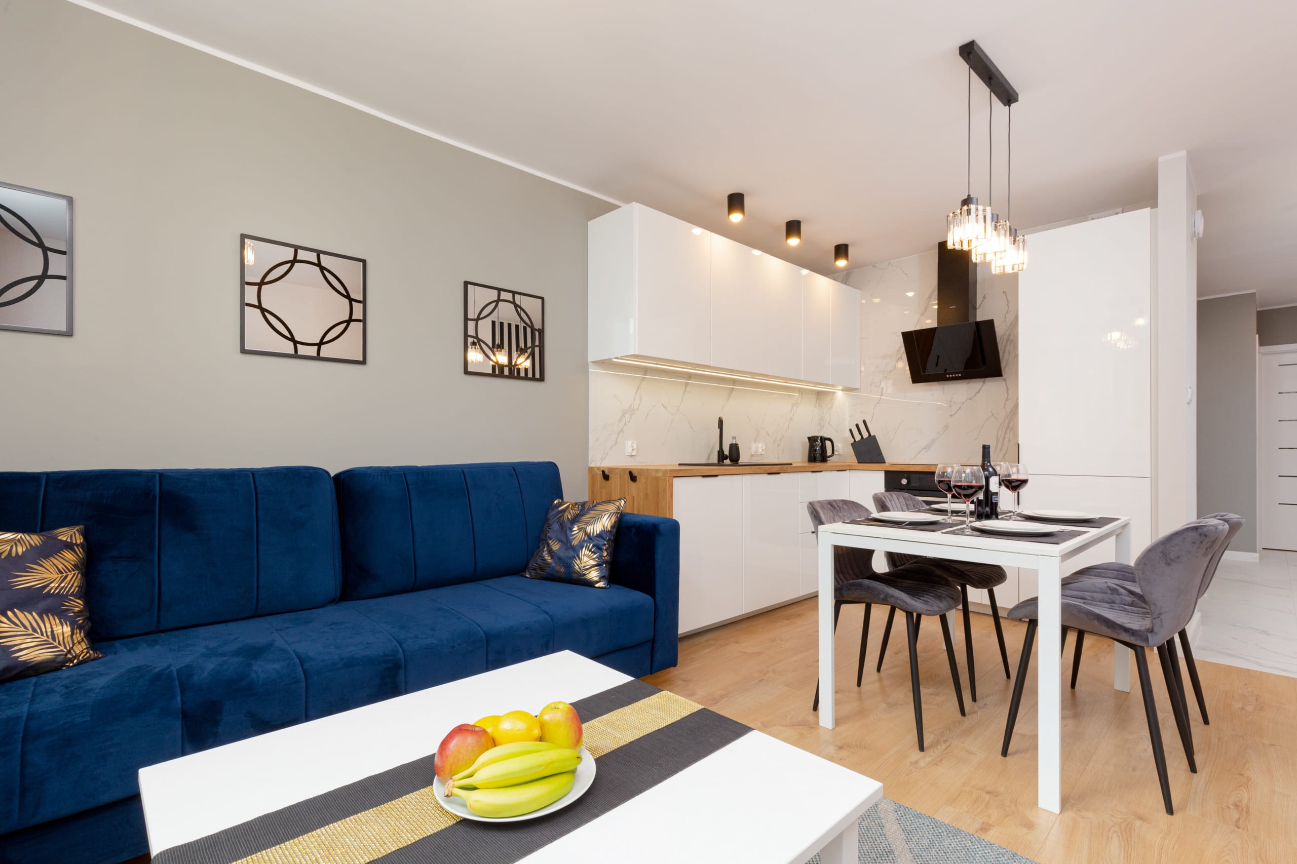 Wrzeciono 1A Warsaw | Spacious Apartment | Wawrzyszew Metro Station — Warszawa, Województwo mazowieckie — vacation rental