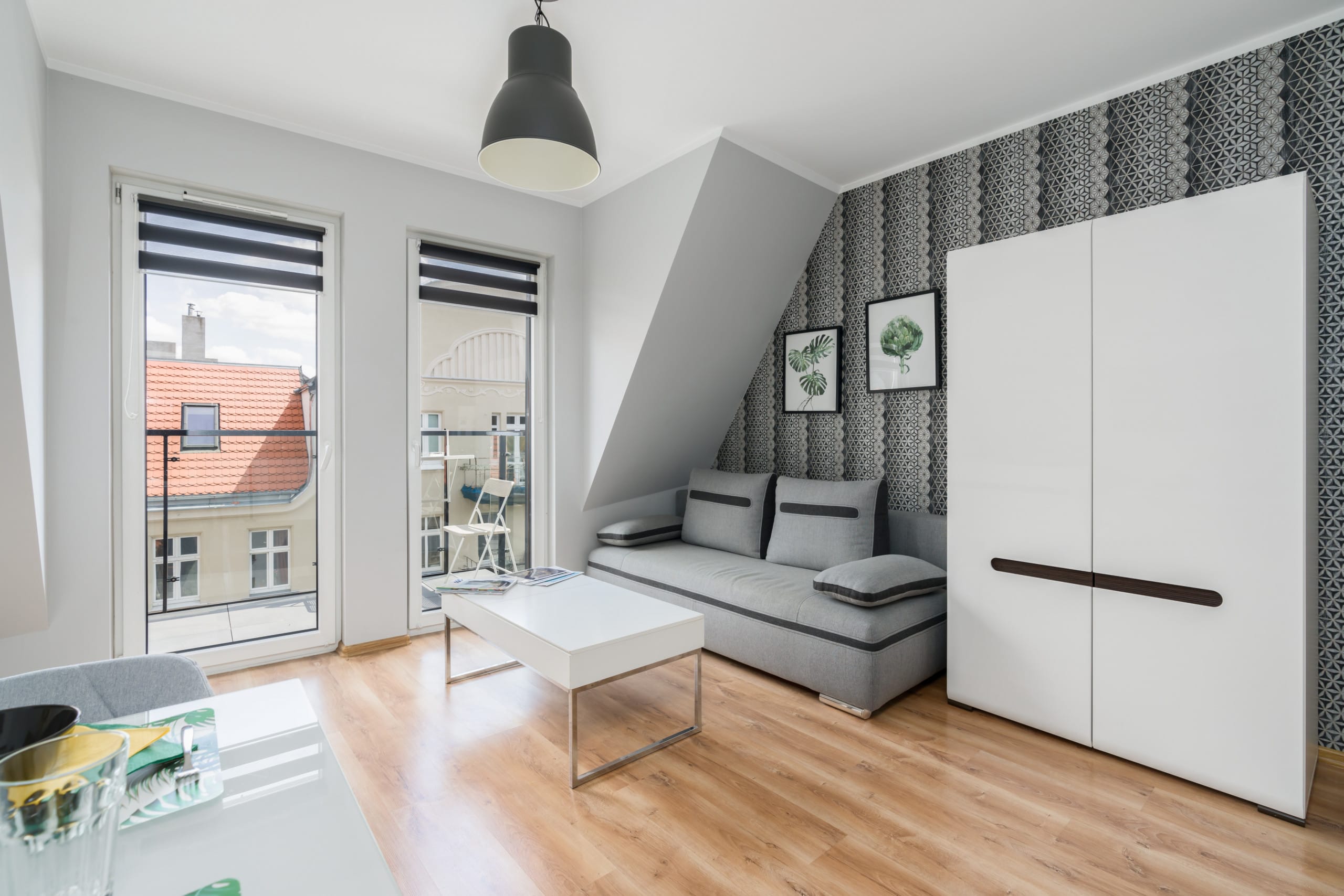 Różana 19 Poznań | Grey Apartment with Parking Near MTP — Poznań, Województwo wielkopolskie — vacation rental