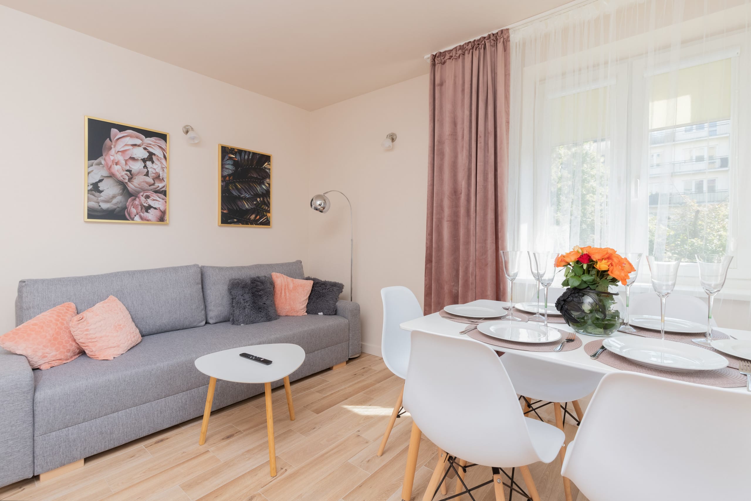 Rejtana 2 Warsaw | Charming Apartment in Mokotów | Functional Interiors | Balconies — Warszawa, Województwo mazowieckie — vacation rental