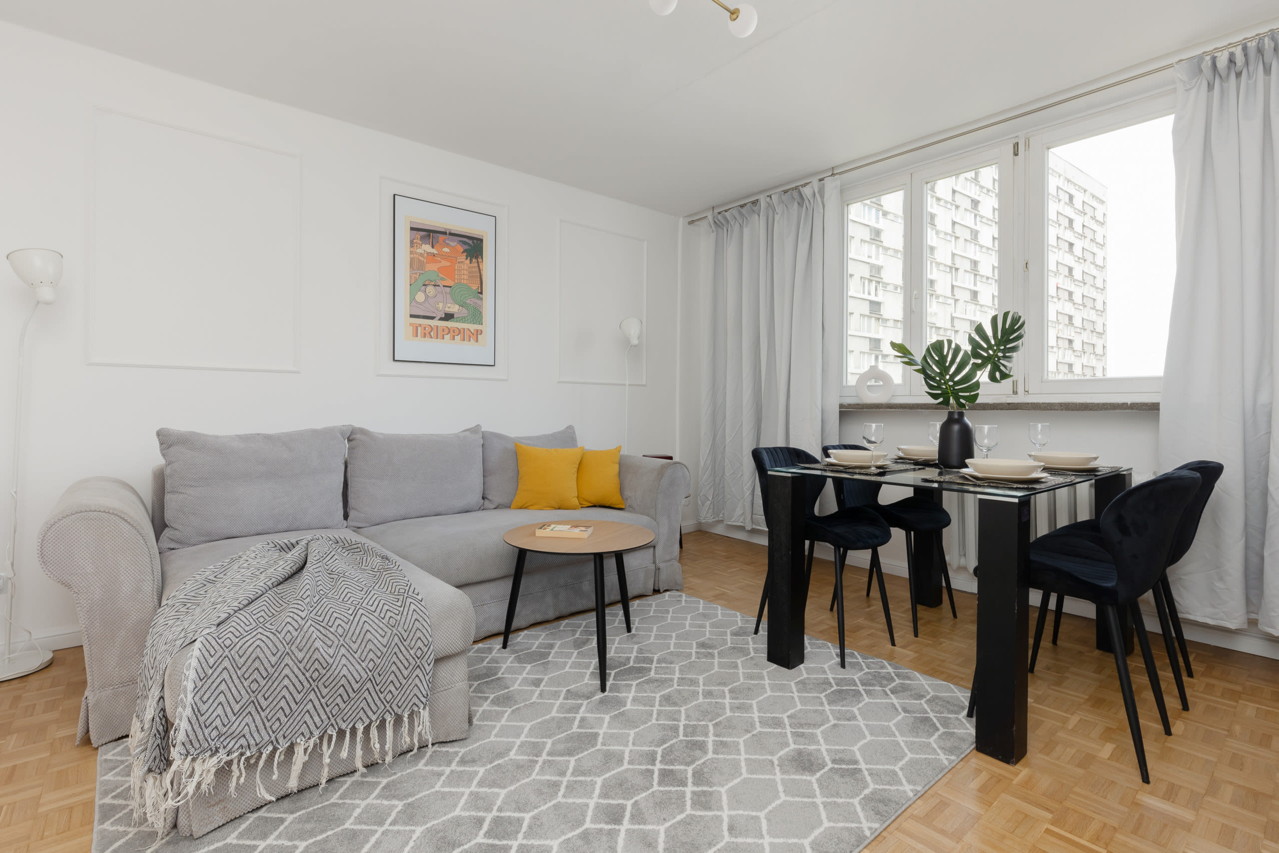 Prosta 2/14 | Atmospheric Apartment | Desk — Warszawa, Województwo mazowieckie — vacation rental