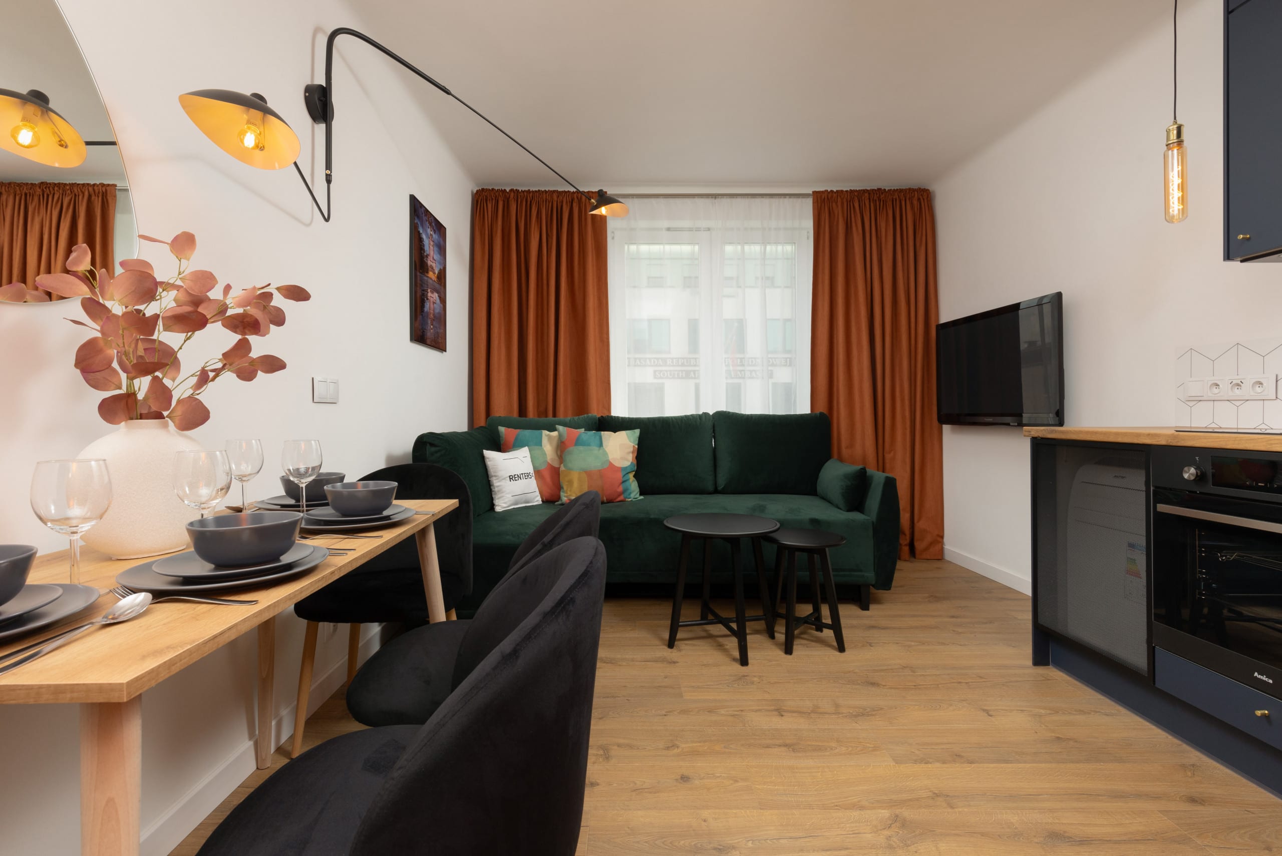 Piękna 52 | Atmospheric Apartment | AC — Warszawa, Województwo mazowieckie — vacation rental