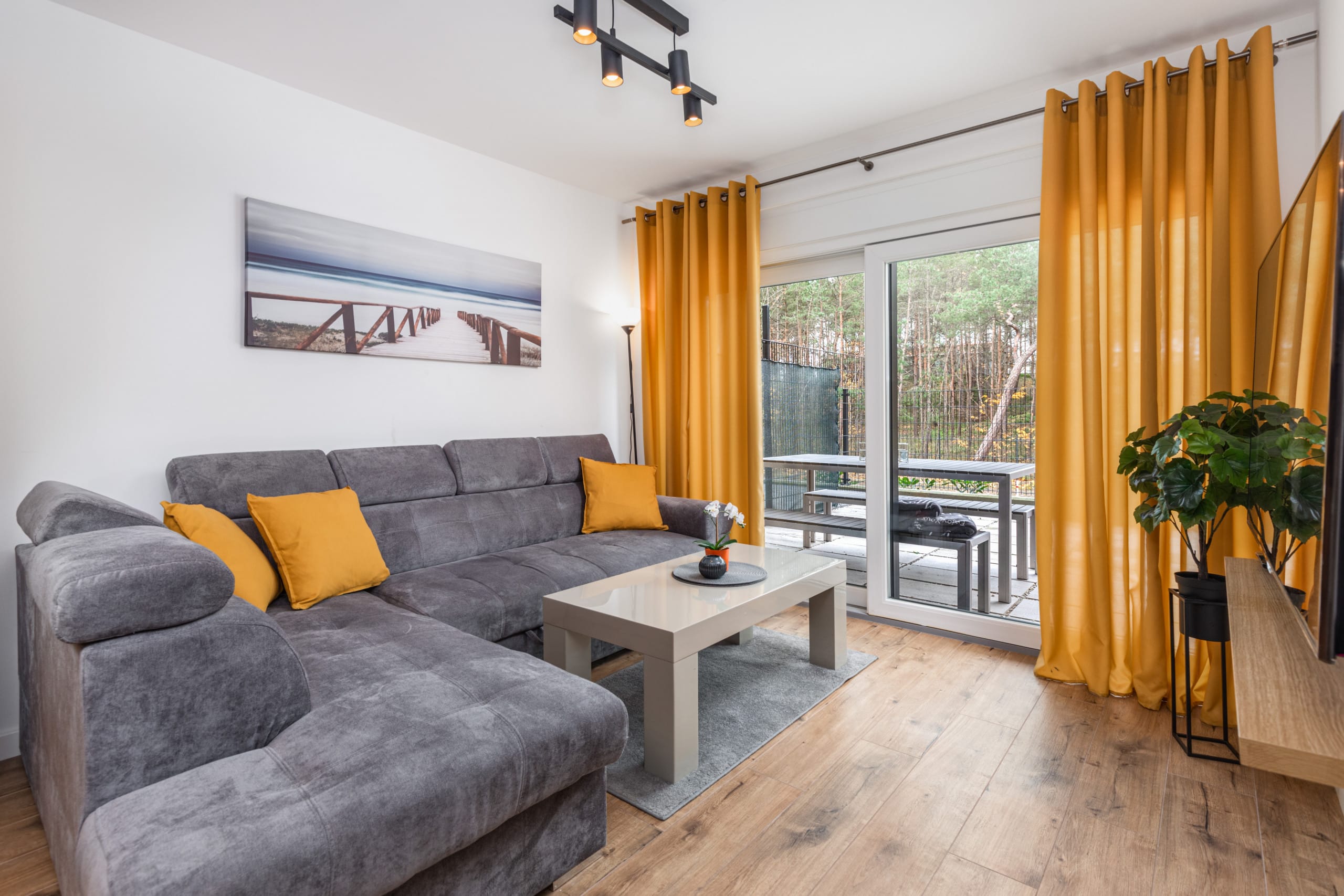 Na Wydmach B6 Międzywodzie | Bright 1 Bedroom Apartment | Smart TV — Międzywodzie, Województwo zachodniopomorskie — vacation rental