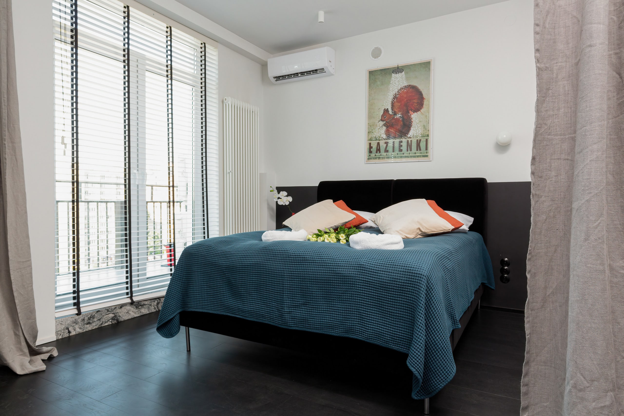 Marszałkowska 140X Warsaw | Air Conditioned Studio in the Strict Center — Warszawa, Województwo mazowieckie — vacation rental