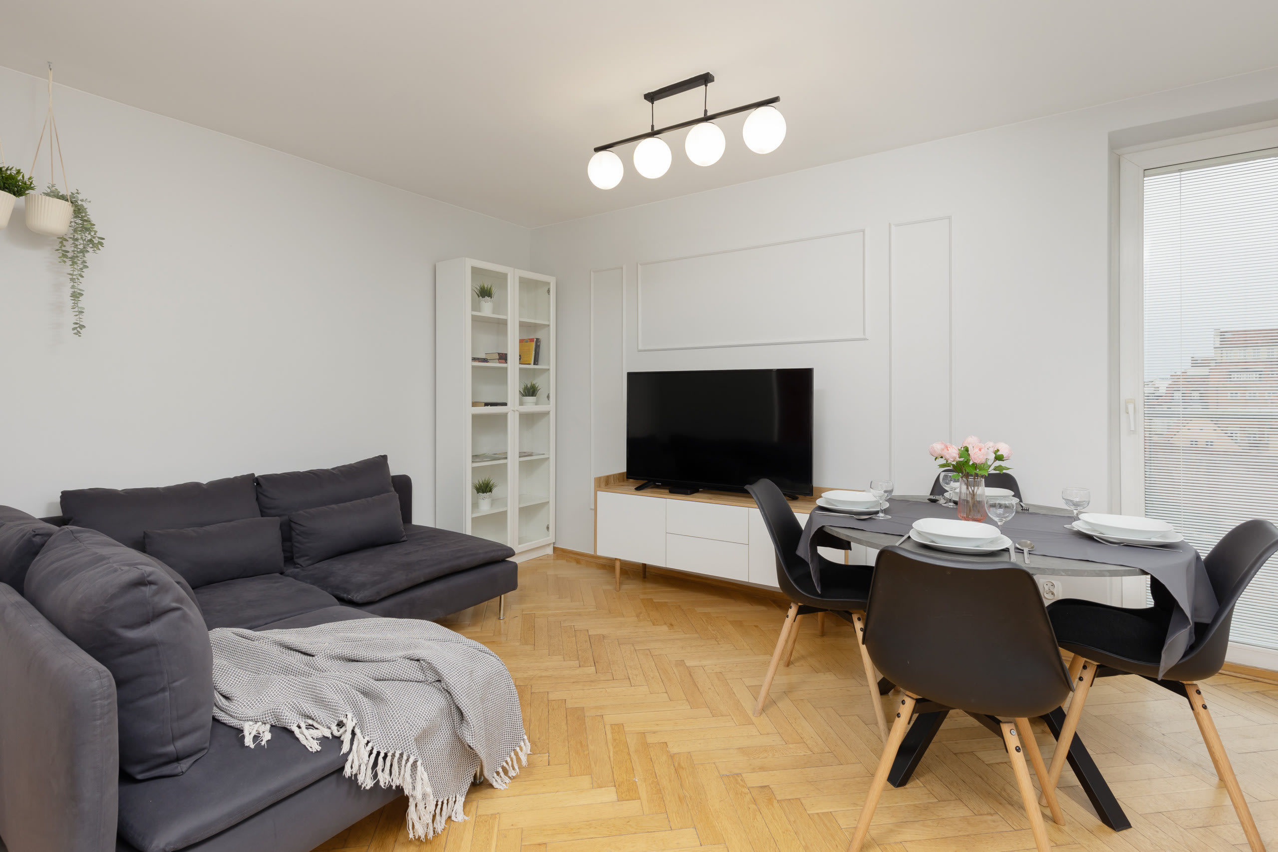 Kilińskiego 3 | Atmospheric Apartment | Desk — Warszawa, Województwo mazowieckie — vacation rental