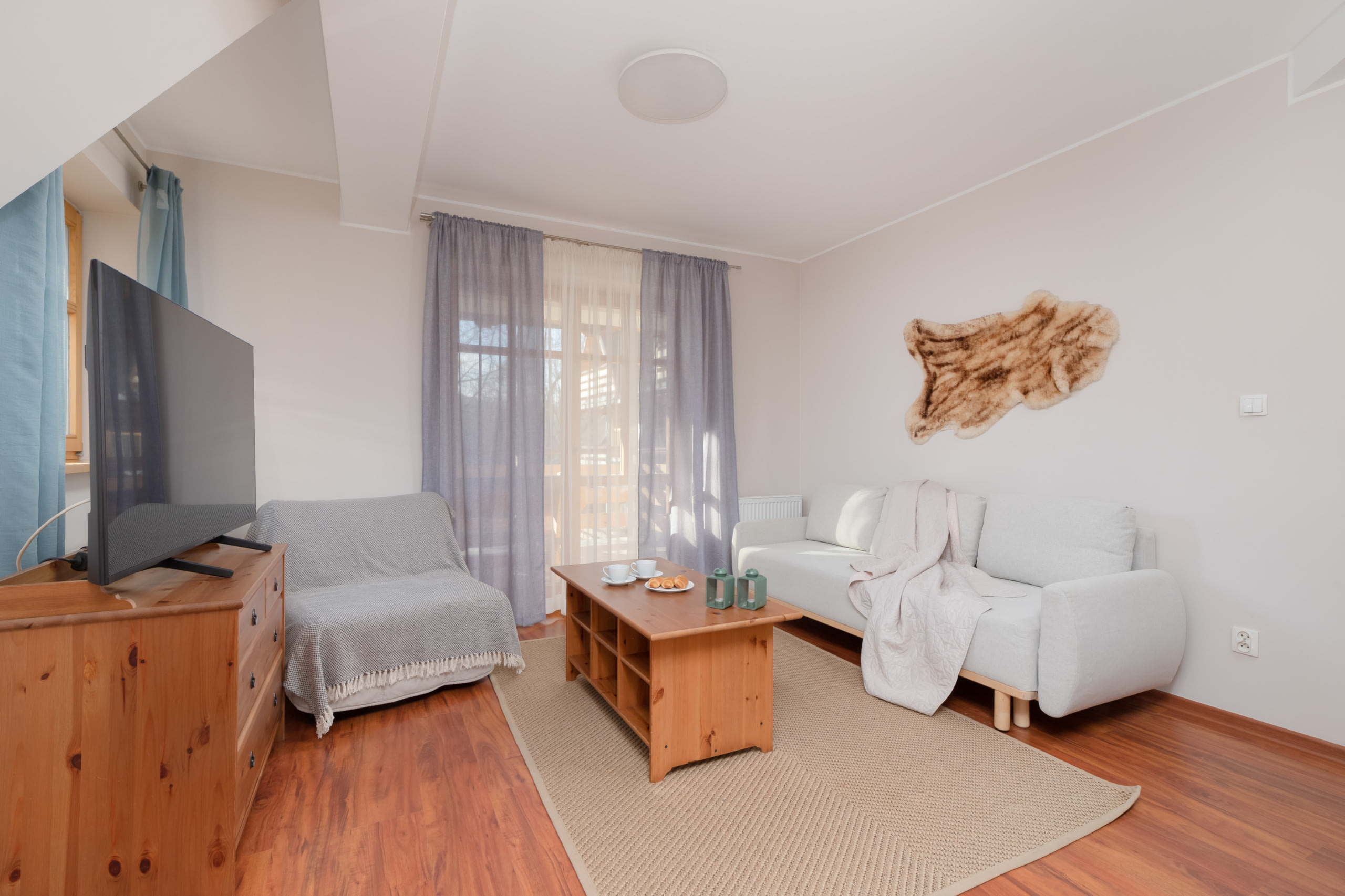 Kaszelewskiego 7D | Elegant Apartment | Balcony