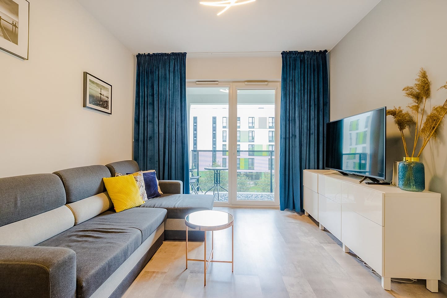 Kalina Jędrusik 7 Warszawa | Family Apartment with Parking — Warszawa, Województwo mazowieckie — vacation rental
