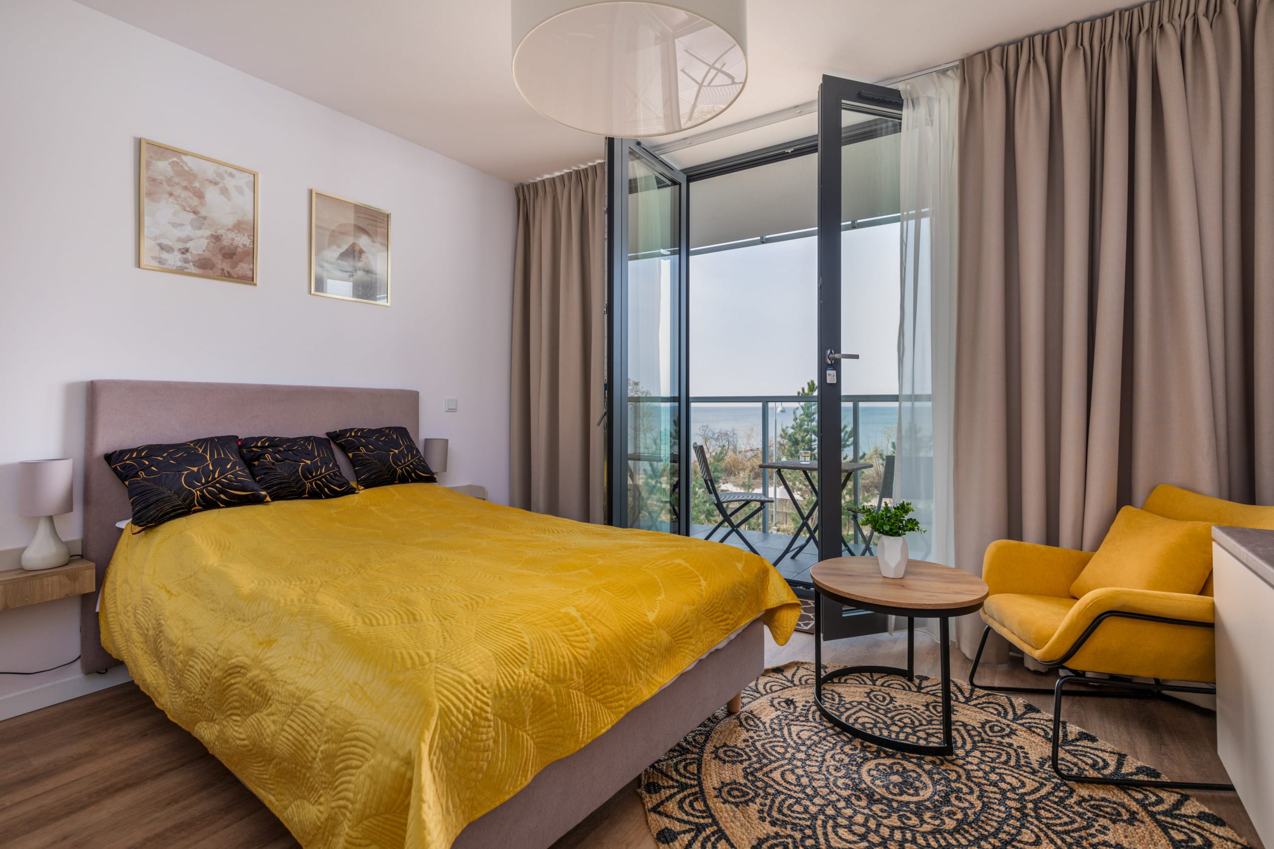 Jantaris B24 Mielno | Yellow Studio with Parking, Sea View and Gym — Mielno, Województwo zachodniopomorskie — vacation rental