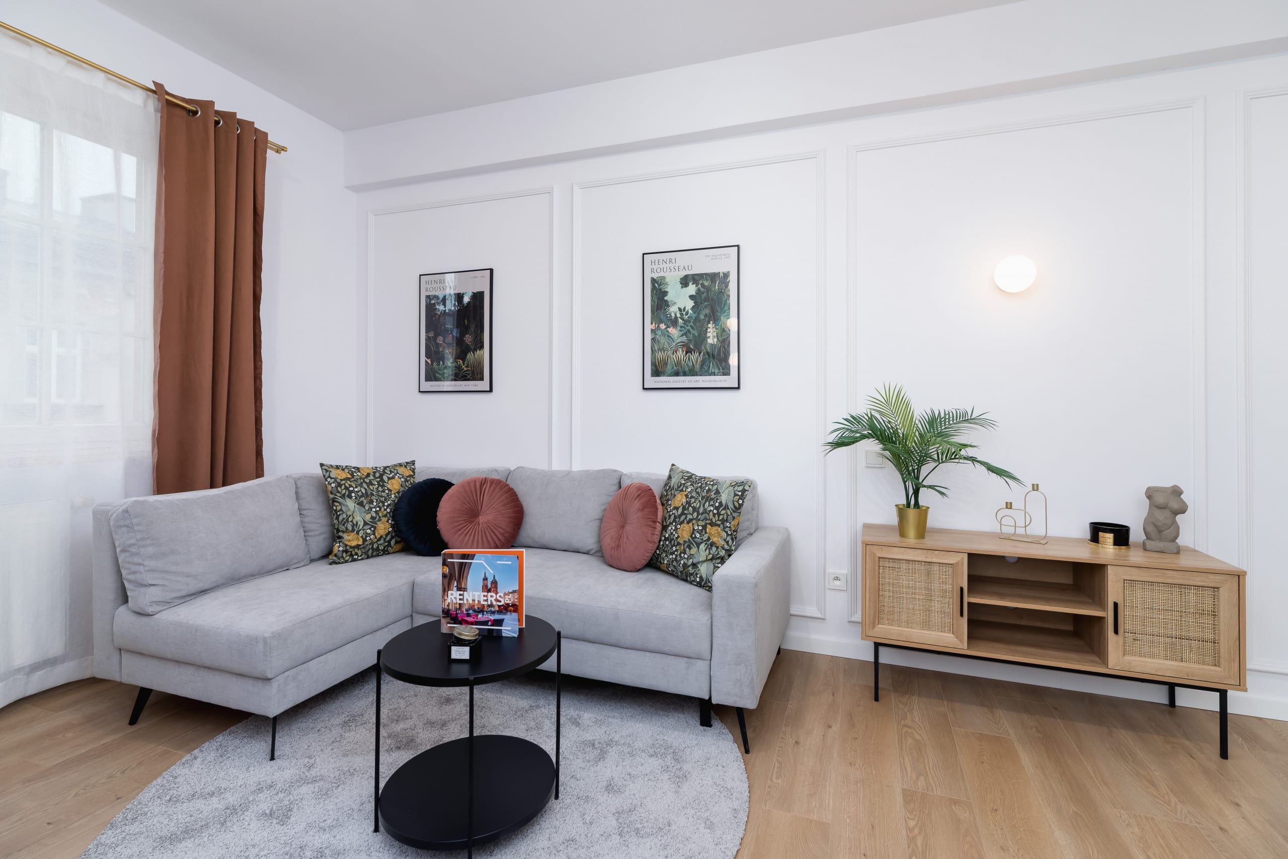 Długa 48 | Elegant Apartment | Desk — Kraków, Województwo małopolskie — vacation rental