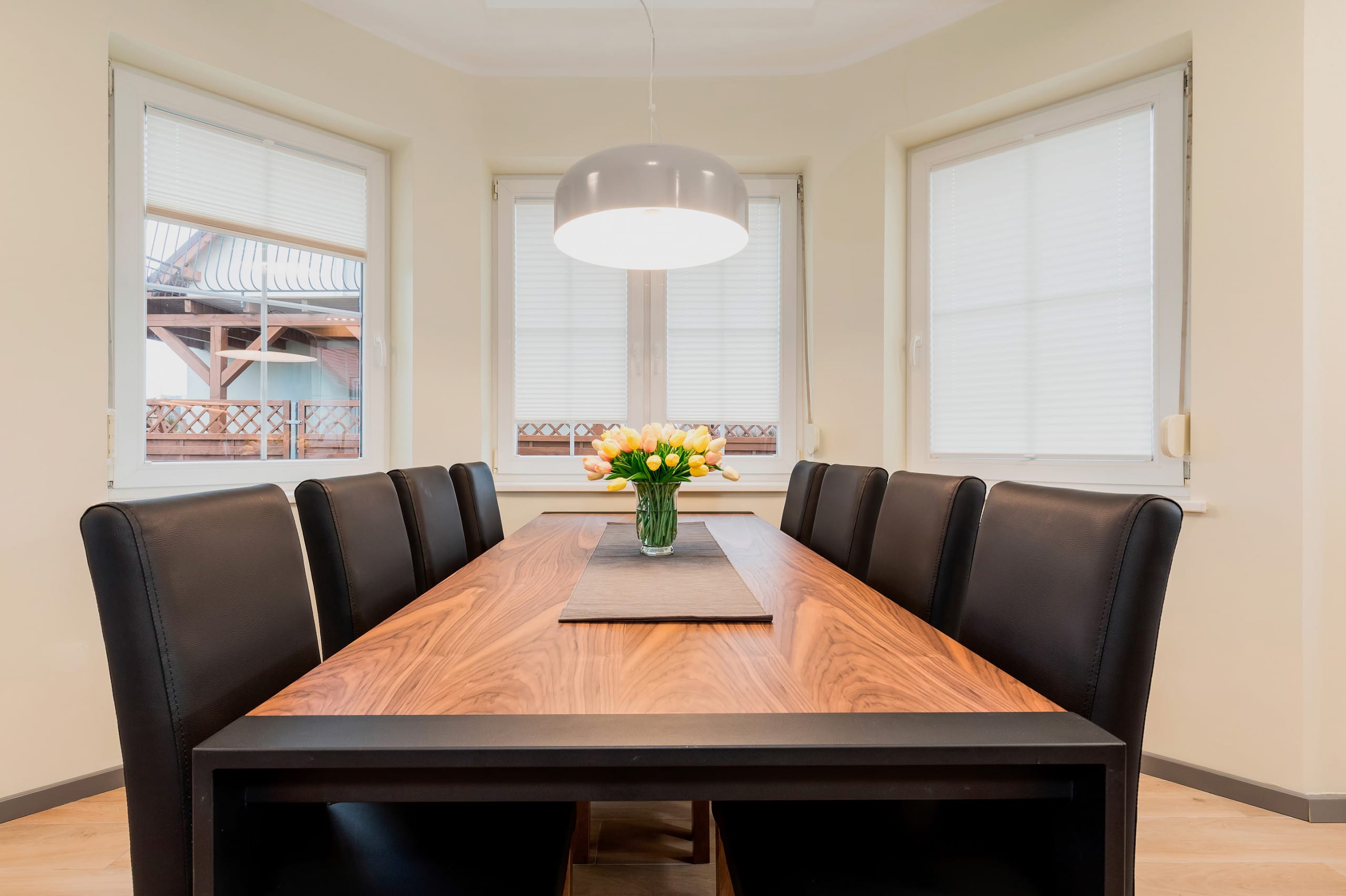View 10