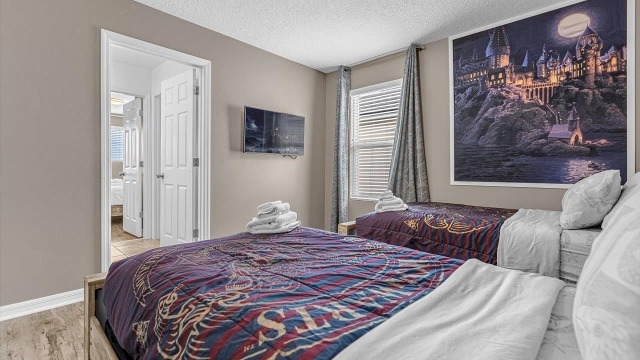 7BR Family Fun Estate Arcade Room Private Room | Photo 28