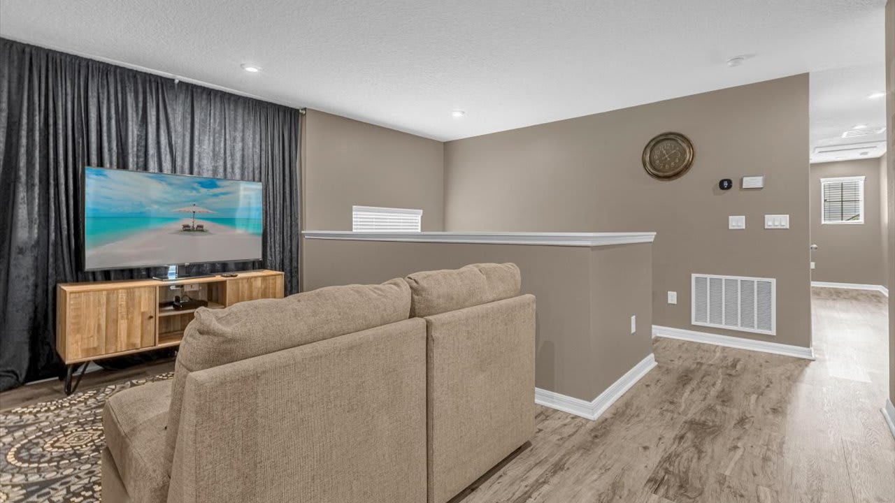 7BR Family Fun Estate Arcade Room Private Room | Photo 24