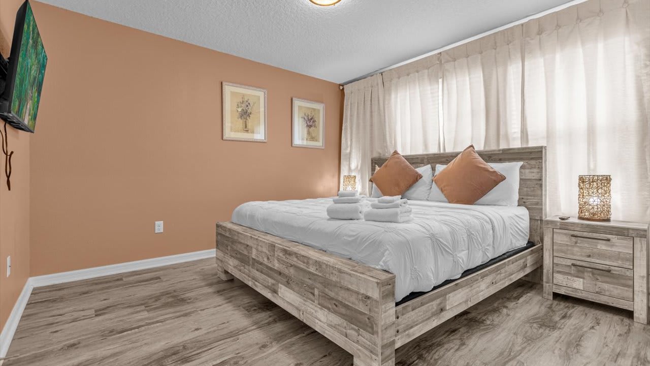 7BR Family Fun Estate Arcade Room Private Room | Photo 38