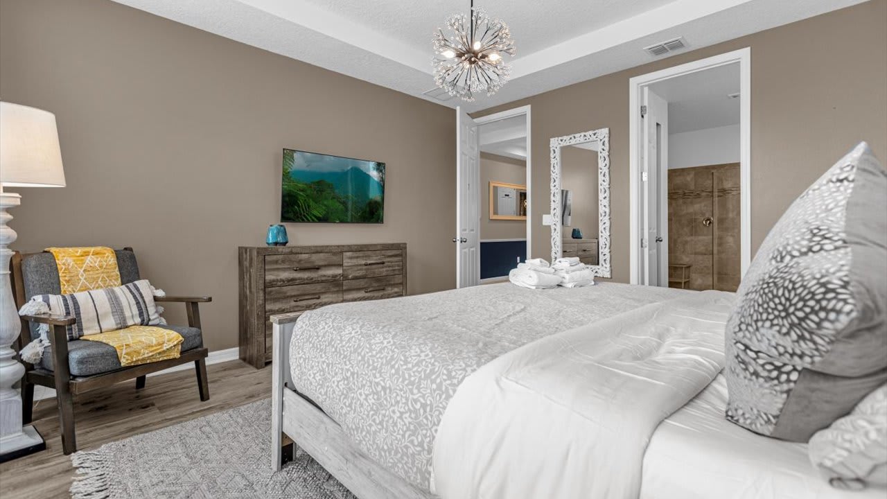 7BR Family Fun Estate Arcade Room Private Room | Photo 39