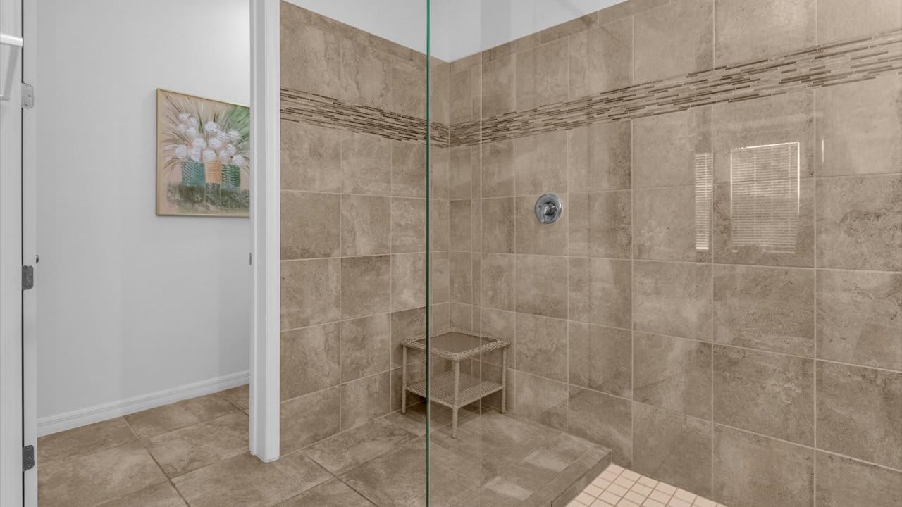 7BR Family Fun Estate Arcade Room Private Room | Photo 42