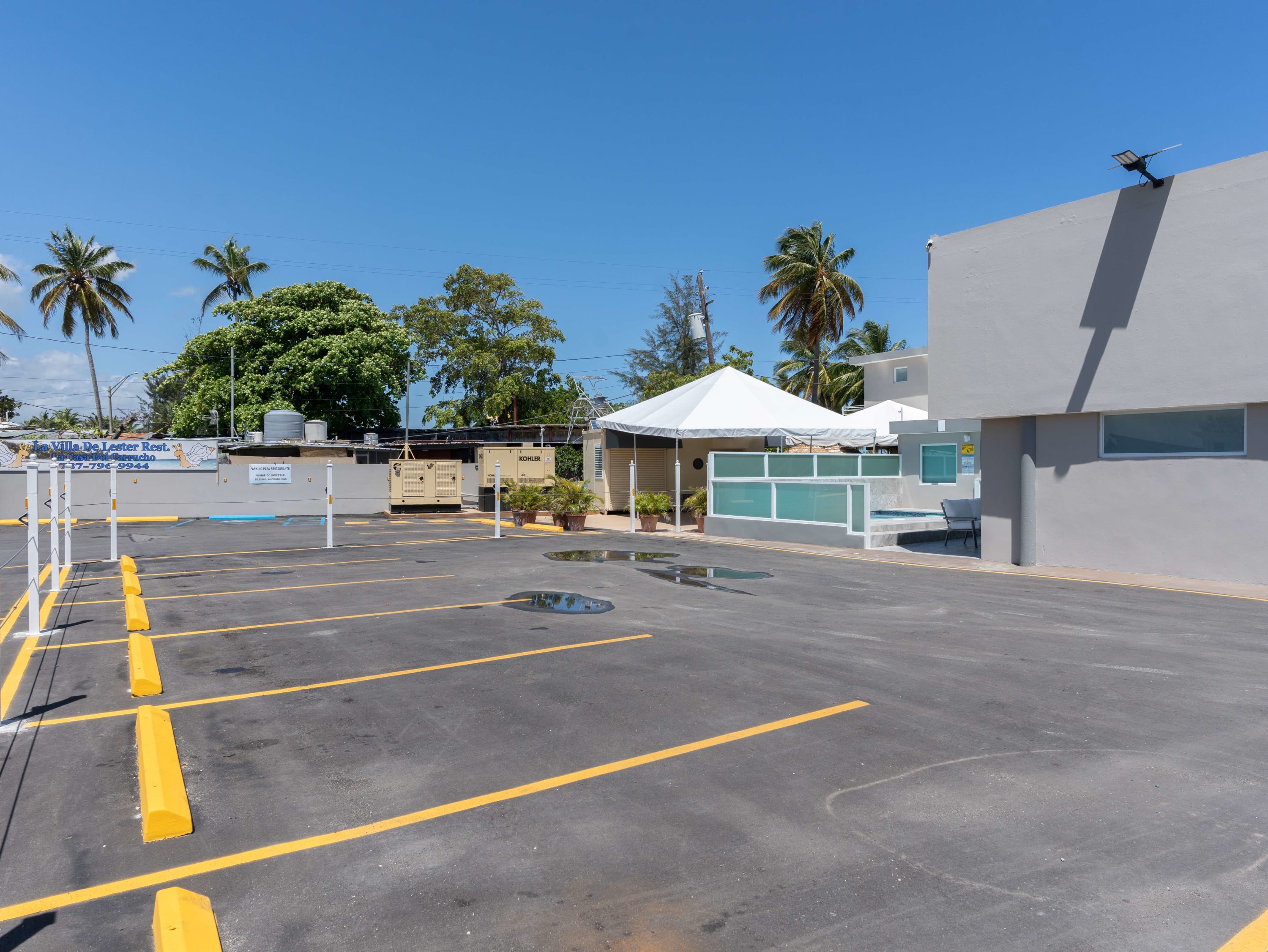AQUA Terrazas 4 · Oceanfront, Pool & Local Flavor - Property photo