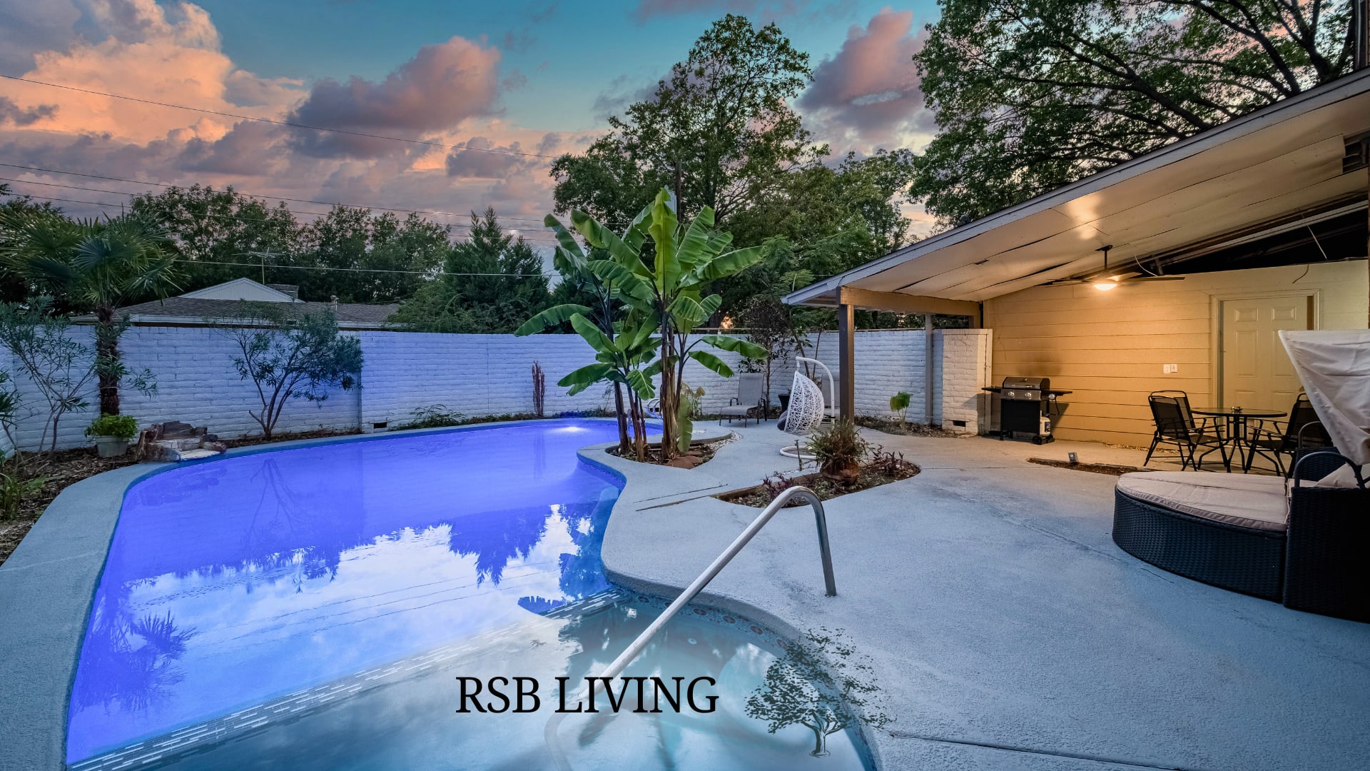 Luxury 5BR Home w/ Pool, Cinema & Game Room