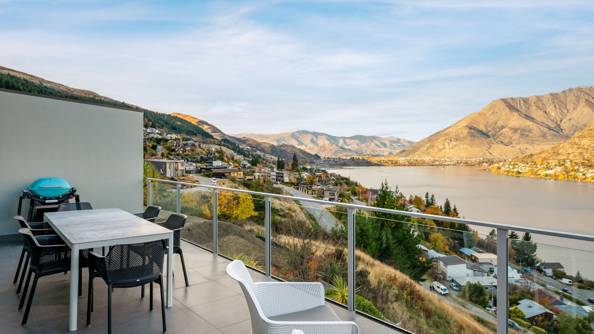 Enjoy an outdoor BBQ in the fresh air when you stay in Queenstown
