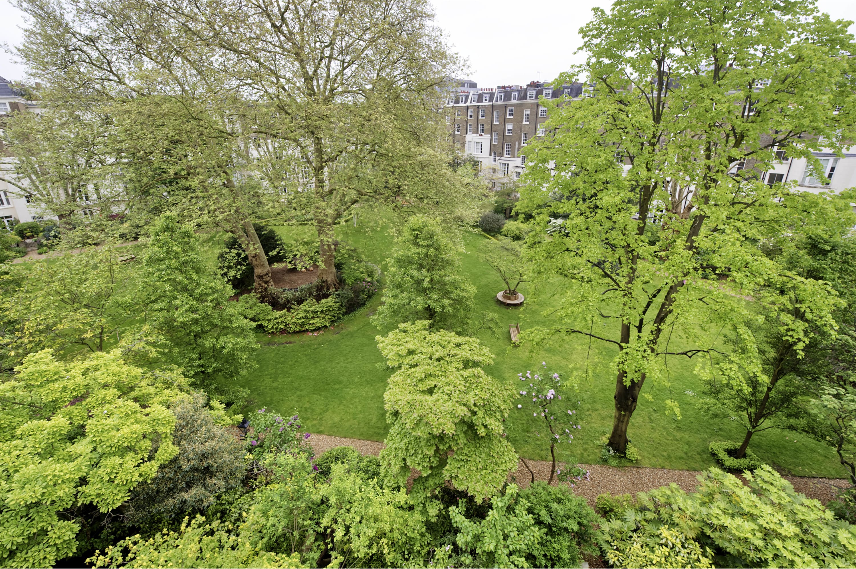 View Stunning 2 bedroom apartment in Little Venice West London in Randolph Crescent W9 1DR Stunning 2 bedroom apartment in Little Venice West London in Randolph Crescent W9 1DR - Property image 19 - VivreStays